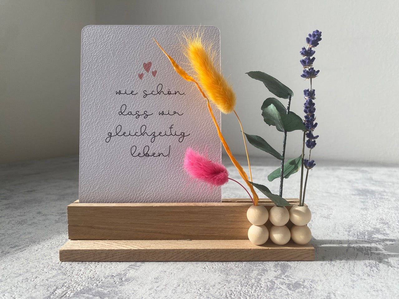 Kartenhalter mit Karte und Trockenblumen | Wie schön dass wir... | Flowerboard