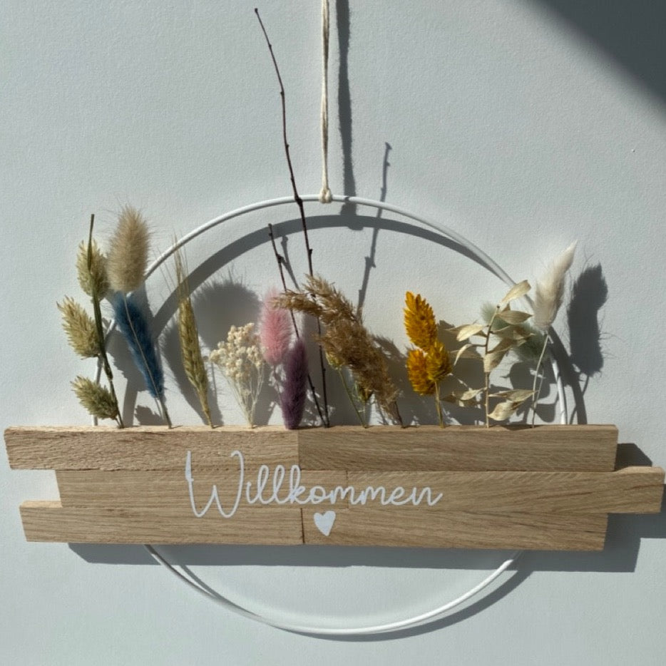 Loop | Willkommen | Tür- Wanddekoration | Metallring 25 cm | Trockenblumen |