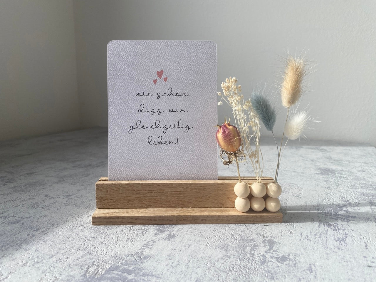 Kartenhalter mit Karte und Trockenblumen | Wie schön dass wir... | Flowerboard